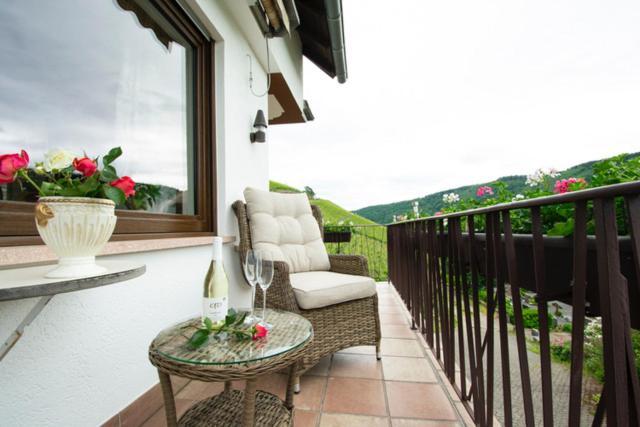 Wein Und Gaestehaus Marlene Pohl Kinheim Exterior photo